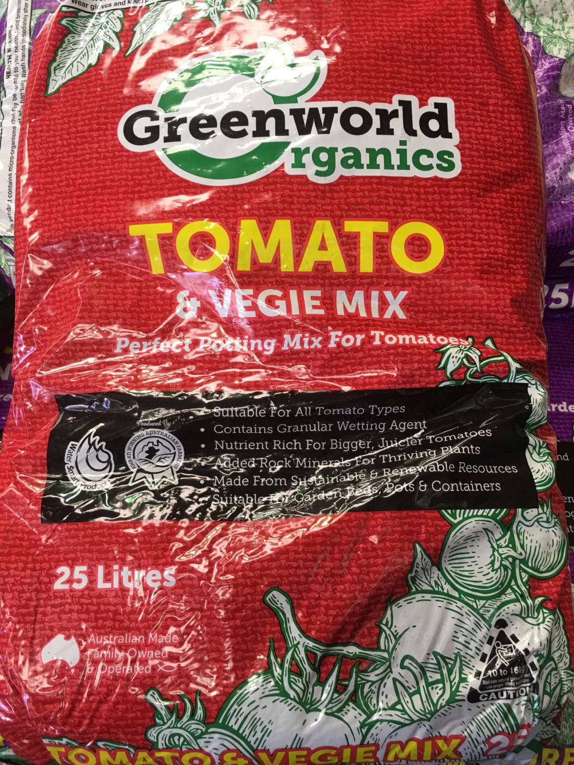 Greenworld-organics-tomato-and-vegie-mix-scaled.jpg